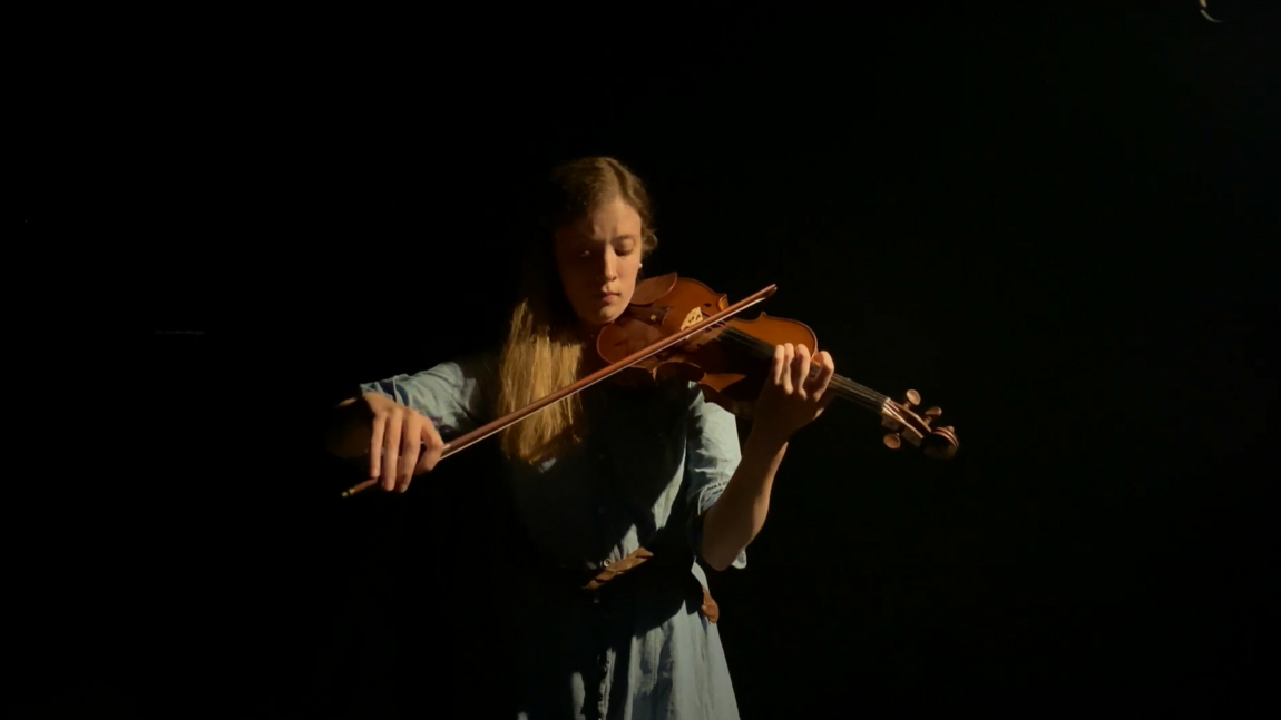 Caprice Nr. 7, Le départ d’un train. Molly MacKinnon, Violine. Ein Projekt der Redshift Music Society und des Canadian Music Centre.