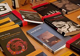 Bücher von Stefan Zweig in der Ausstellung