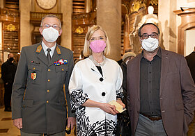 Foto mit Kurt Wagner, Johanna Rachinger und Christian Köberl.
