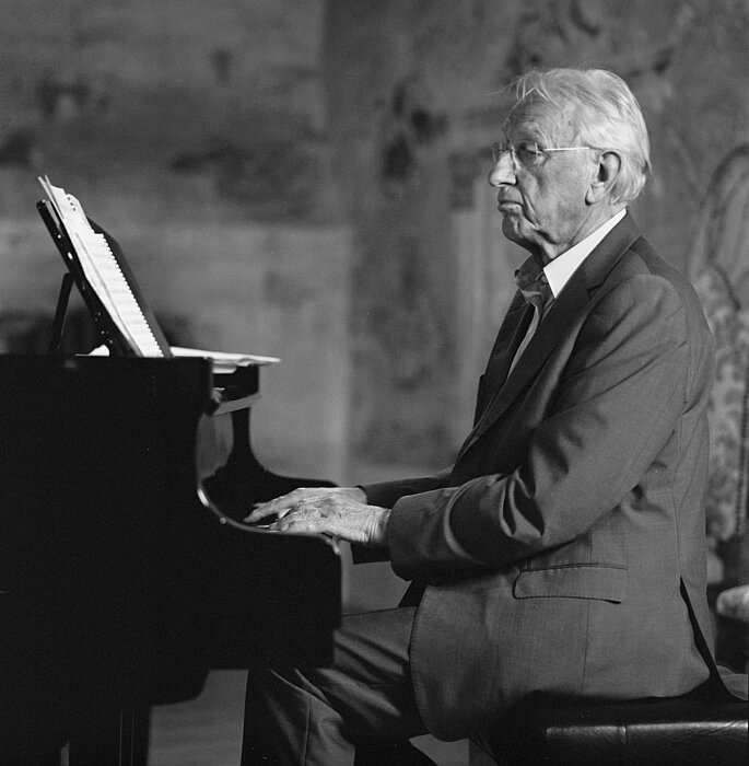 Volksmusikforscher und Komponist Walter Deutsch