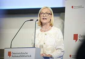 Dr. Johanna Rachinger