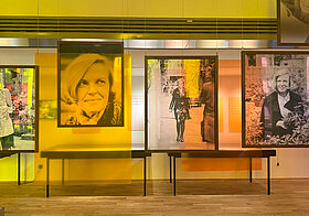 Ausstellungsansicht, vier Fotos von Bachmann