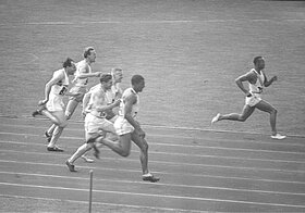 Läufer beim Finale des 100m-Laufs der Männer