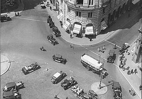 Autos in der Wiener Innenstadt aus der Vogelperspektive