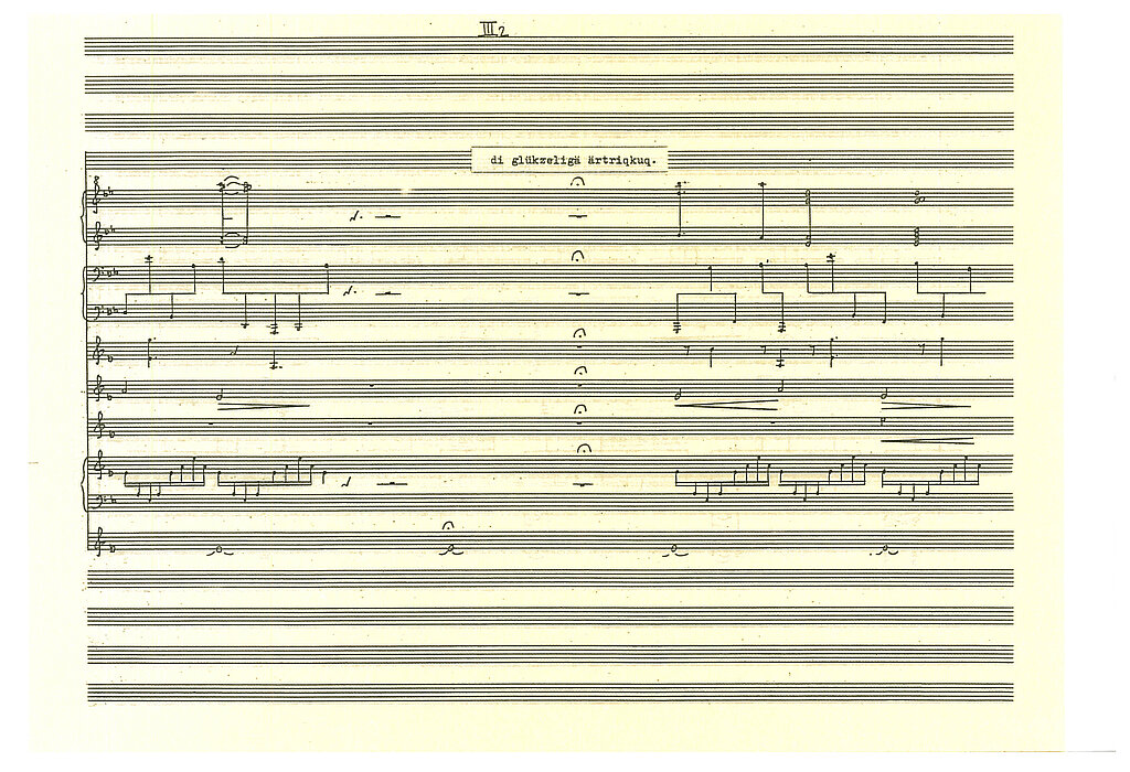 Halbleeres Notenblatt