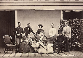 Familienbildnis „Die allerhöchste Kaiserfamilie“; Albuminabzug von Ludwig Angerer 1860"
