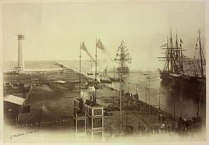 Justin Kozlowski, Hafen von Port Said, 16. November 1869, Albuminabzug auf Karton, 31 x 41 cm, BAG FKB *690dd, 2