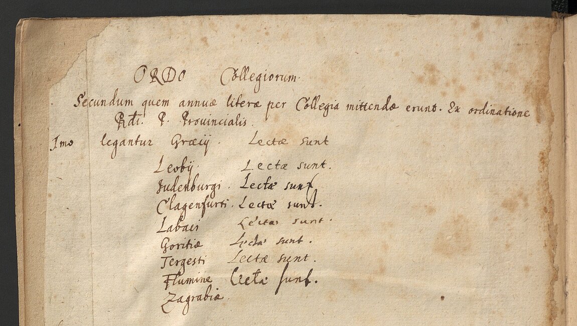 Alte Handschrift mit Liste an Städten.