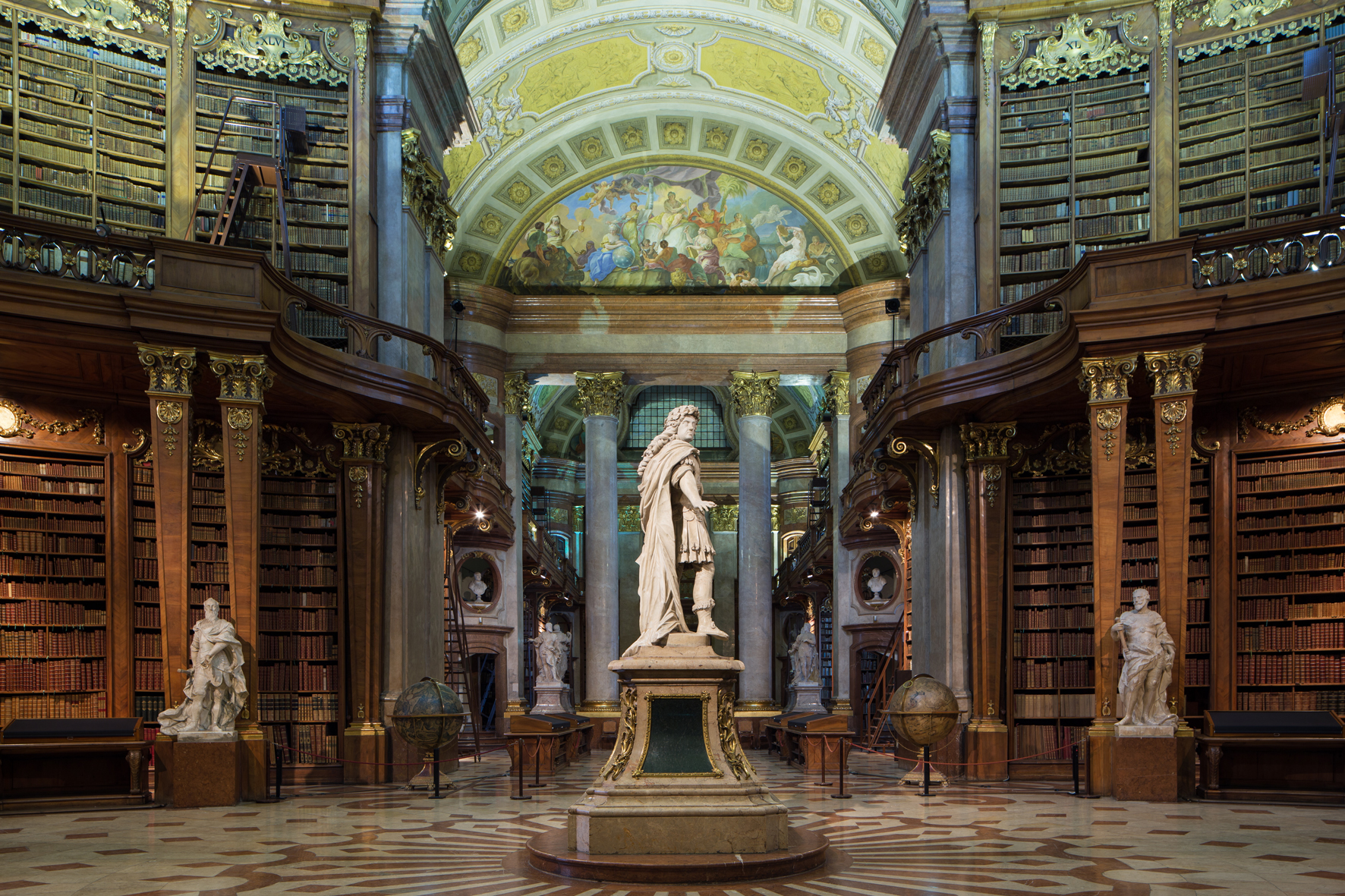 Über den Prunksaal - Österreichische Nationalbibliothek